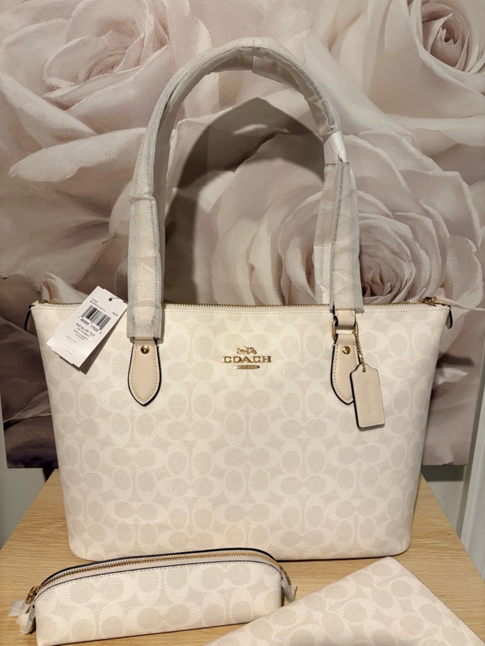 BNWT Authentic Coach Chalk Signature Bundle_Gallery Tote/Notebook/Lippie Case!